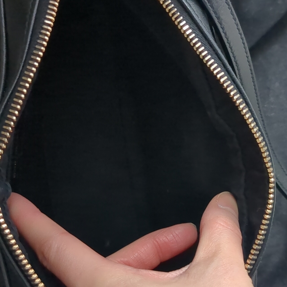 ❌SOLD❌YSL Saint Laurent Lou Camera bag black gold - Picture 8 of 10